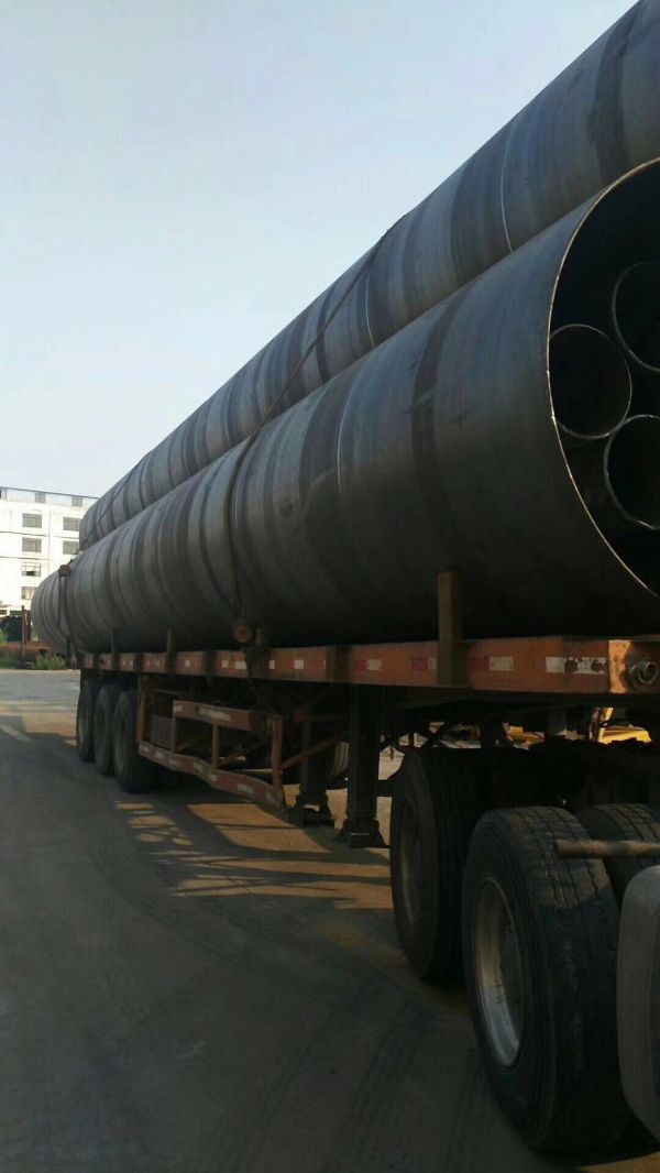 螺旋鋼管生產(chǎn)形成孔腔的原因是什么？